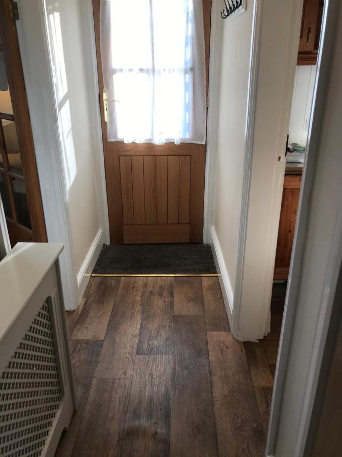 Inglenook Cottage Грейндж-овер-Сандс Экстерьер фото